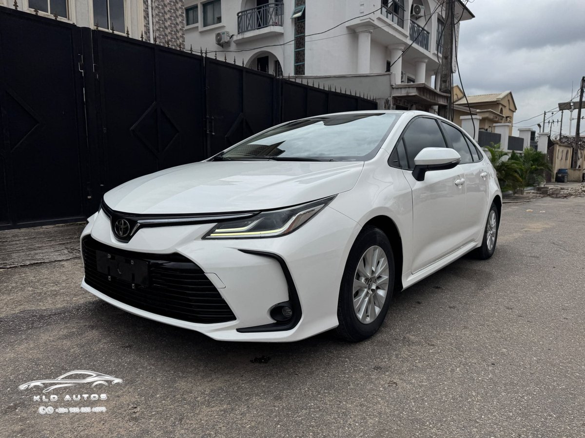 k_autos1's tweet photo. 🤍🌹🤍🌹🤍🌹🤍🌹🤍

Toyota Corolla 1.5 White (2021)
▪︎Highlights: Spacious cabin, high reliability, good resale value. Accident free, Buy and drive.✅

🕹️Location: Ikeja, Lagos...
💸Price: 22M
CALL/WHATSAPP: +234 905 033 4879 🇳🇬

#fyp #forsale #kldautos  #fypシ゚viralシ https://t.co/8jy7i87CTO