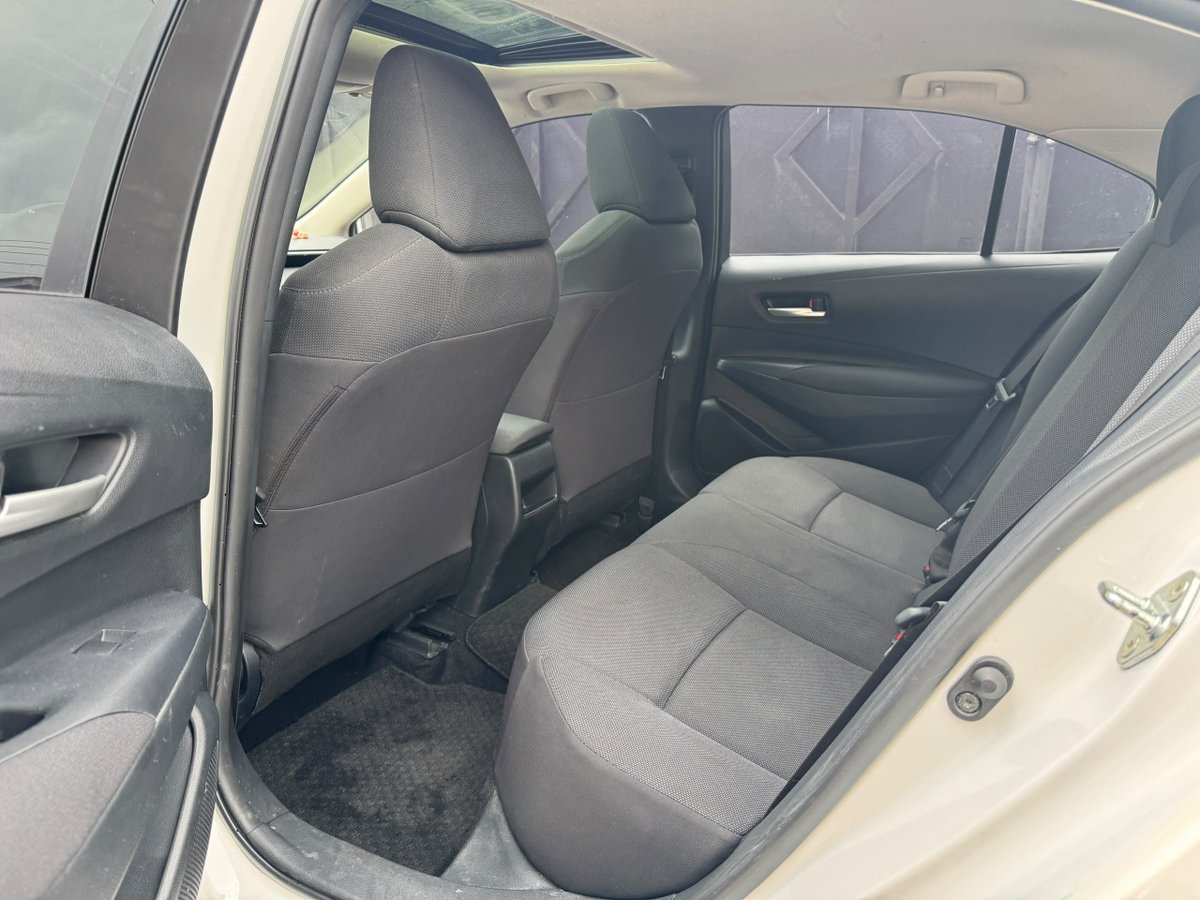 k_autos1's tweet photo. 🤍🌹🤍🌹🤍🌹🤍🌹🤍

Toyota Corolla 1.5 White (2021)
▪︎Highlights: Spacious cabin, high reliability, good resale value. Accident free, Buy and drive.✅

🕹️Location: Ikeja, Lagos...
💸Price: 22M
CALL/WHATSAPP: +234 905 033 4879 🇳🇬

#fyp #forsale #kldautos  #fypシ゚viralシ https://t.co/8jy7i87CTO