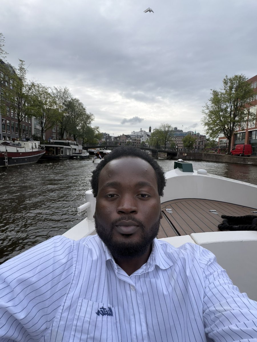 Folaremii's tweet photo. Proof I go outside https://t.co/dUPxPy20Sw