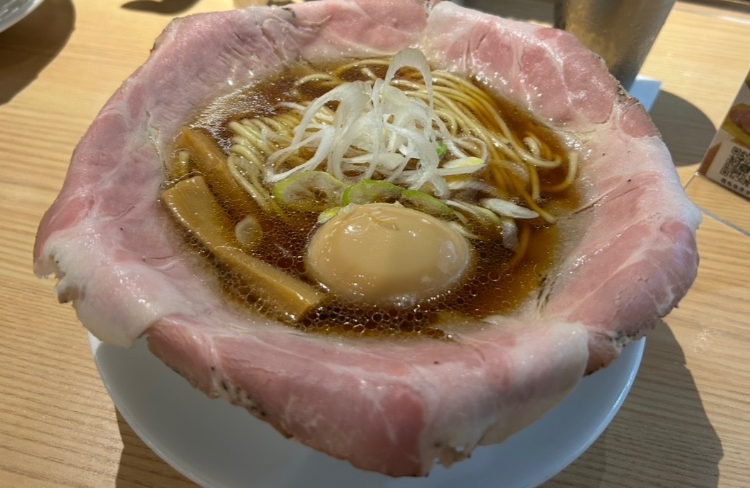 Rqk5x's tweet photo. 飯テロラーメン編 https://t.co/CdOEz4ui4J