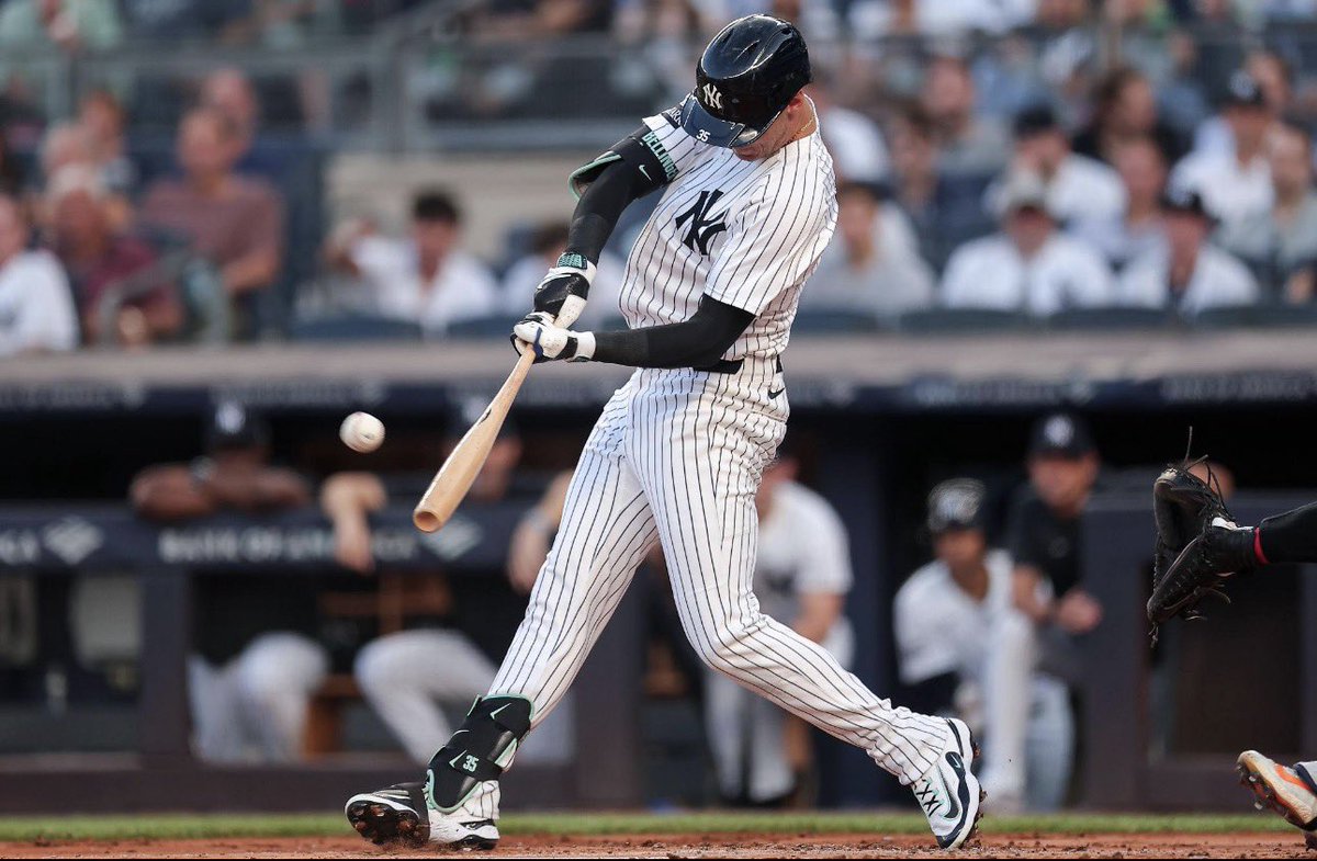 AllinChriiss's tweet photo. 🚨 9/16 — PLAY #2 OF THE DAY 🚨

💣 CODY BELLINGER — TO HIT A HOME RUN

Going right back to Belli after he went YARD yesterday. 🔥

📊 2026 POWER NUMBERS
⚾ 16 HOME RUNS
🔥 38.1% Hard-Hit Rate
💥 6.8% Barrel Rate
🚀 89.2 MPH Avg Exit Velocity
📈 .272 AVG / .790 OPS

🔥 RECENT POWER SURGE
💣 HR — 9/9
💣 HR — 9/11
💣 HR — 9/12
💣 HR — 9/15

Yesterday’s bomb:
🚀 100.9 MPH Exit Velo
📐 32° Launch Angle
📏 399 FEET

That’s 4 HR in his last 7 games. 👀🔥

Bellinger gets a RHP matchup today at Target Field and comes in swinging a HOT bat.

🎯 PLAY #2: CODY BELLINGER HR

Let’s see if Belli can go BACK-TO-BACK days. 💣💰

TAIL AT YOUR OWN RISK 🤝

🔗 https://t.co/06JVfgptRn

#MLB #MLBPicks #HomeRunProps #CodyBellinger #Yankees #SportsBetting