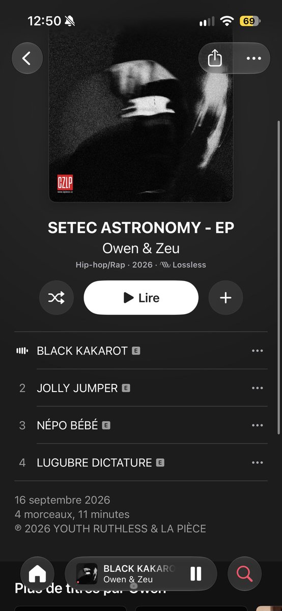 flopjsp's tweet photo. le projet de zeu et owen ptdrrrrrrrrrrr 11 min de rap merci https://t.co/MV3vKdN99s