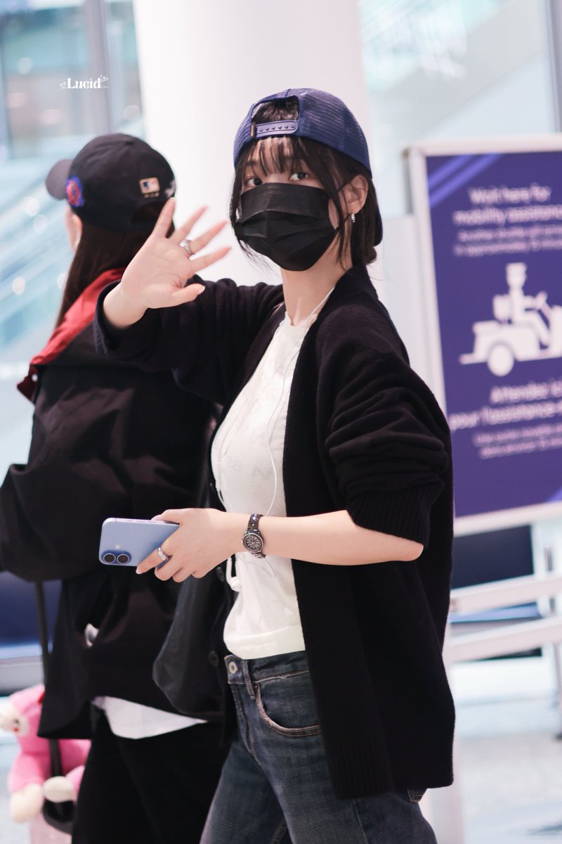 lucid_0411's tweet photo. 260916 YYZ

#aespa #KARINA #에스파 
#카리나 #カリナ #유지민 https://t.co/bS7XhfoOov