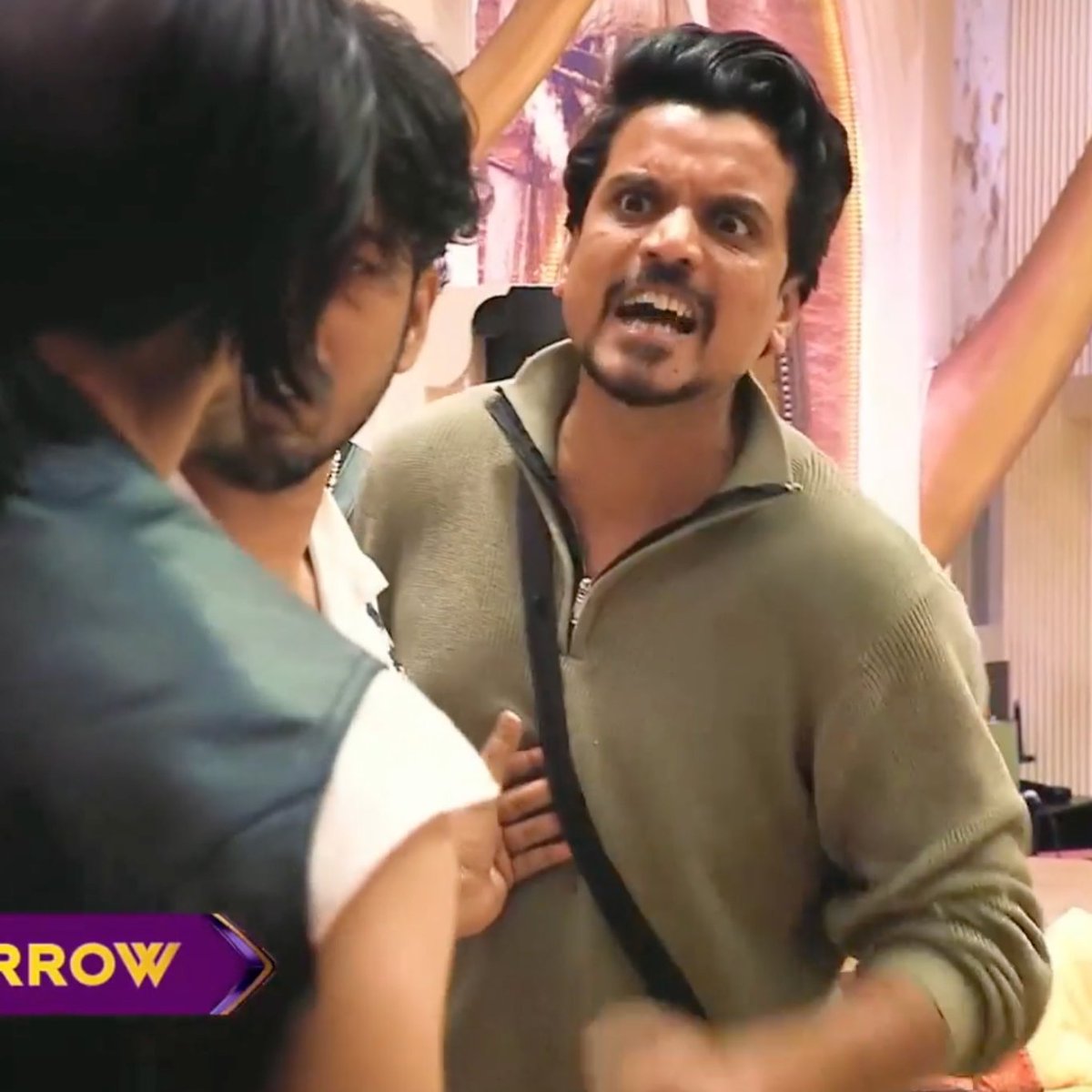 BollySpy's tweet photo. #BiggBoss20 | #AsifKhan Vs #QaziTouqeer Big Fight

Aap Hai Kiske Sath?
RT --> Qazi
LIKE --> Asif https://t.co/Eg4AqTcmWj