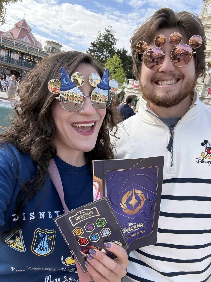 KatieCasts's tweet photo. We need to get the world’s top scientists on how to prevent post-event dopamine crashes. 

What do you mean I have to go from hanging out with amazing people and doing amazing things to working and fighting off an ant infestation in my apartment?! https://t.co/joMinFFD59