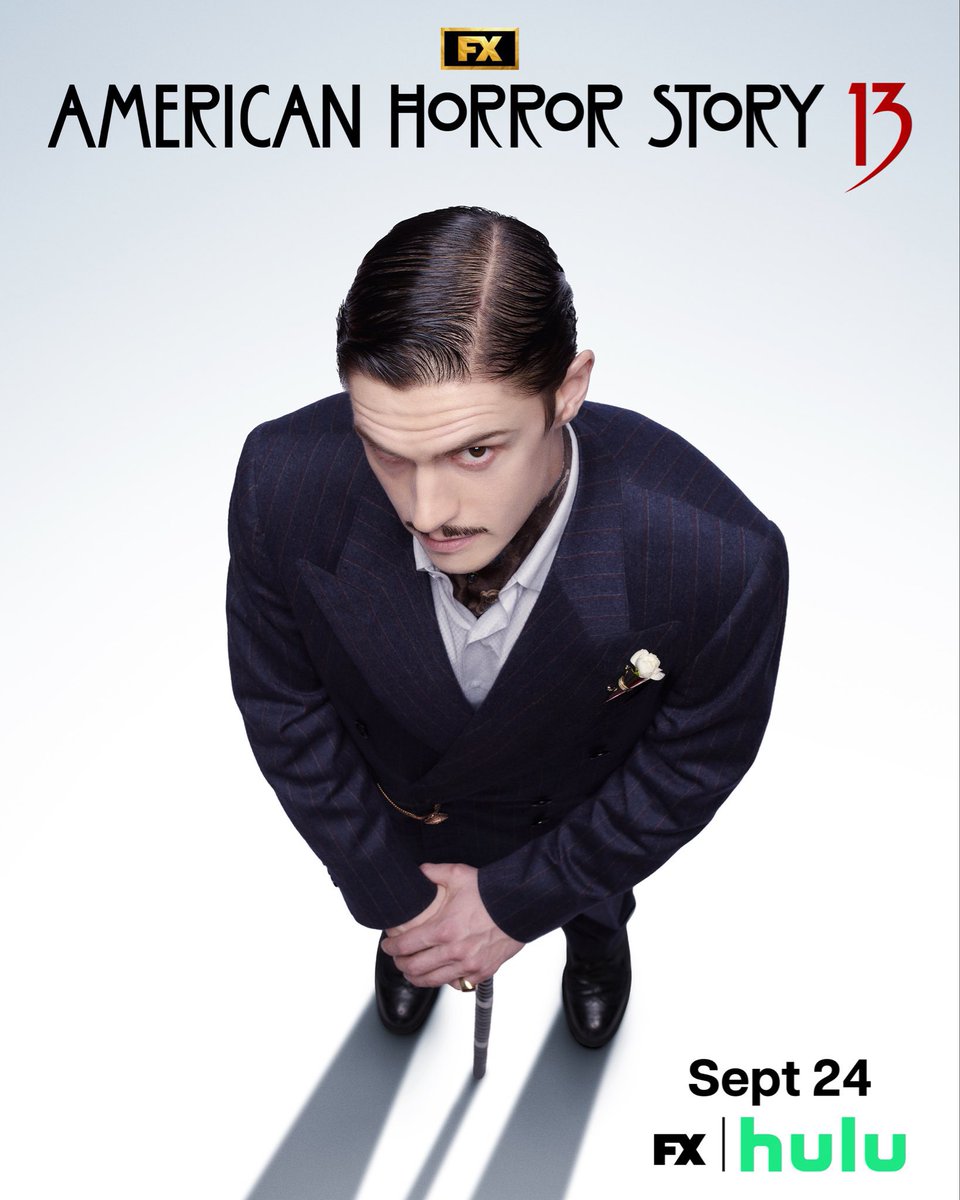 AHSVIP's tweet photo. Evan Peters como James Patrick March y Kai Anderson en los nuevos pósters promocionales de #AHS13. 🖤 https://t.co/b89VFTzPNG