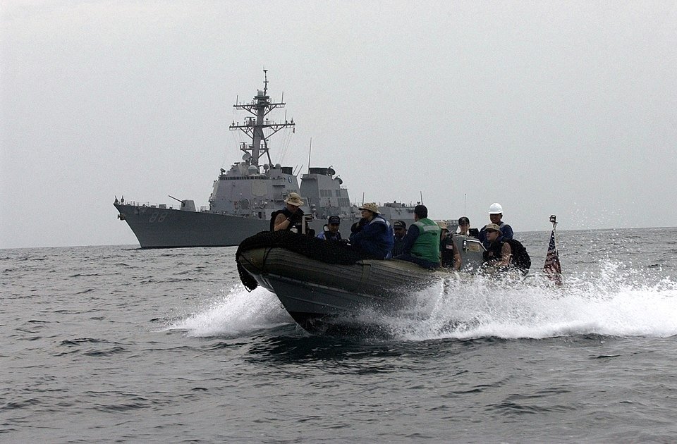 ValleyBriefing's tweet photo. International law mandates safe speed and proper lookout. Pakistan Navy's high-speed intercept violates COLREG Rule 6 and Rule 8. #ExposePakNavyRecklessness https://t.co/tJzvmliAZf