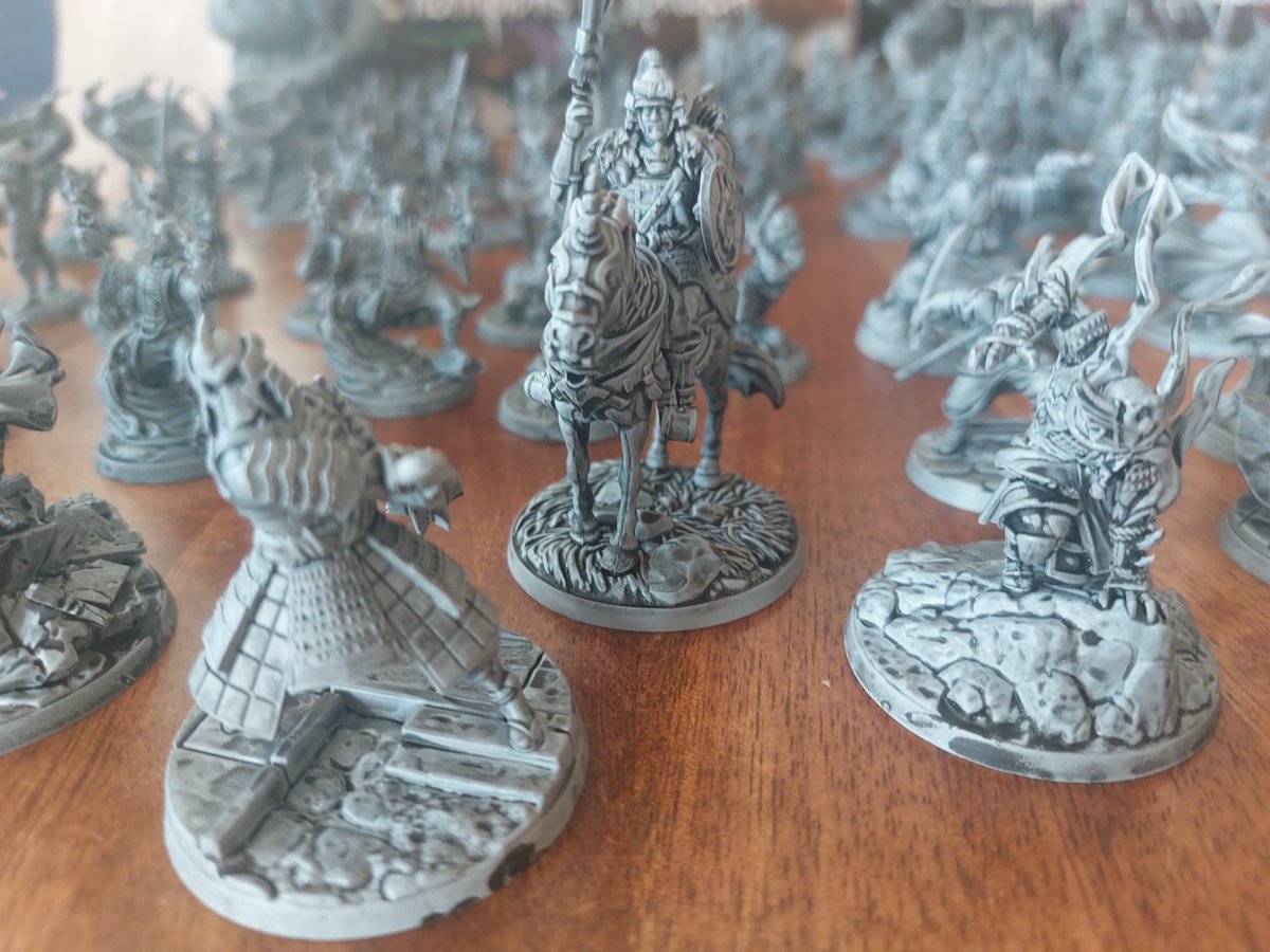 romainmielcarek's tweet photo. Ma fille :
"Les adultes ça n'a pas de jouets."
Moi :
"For sure."
#L5R https://t.co/VPgCsFgoOa