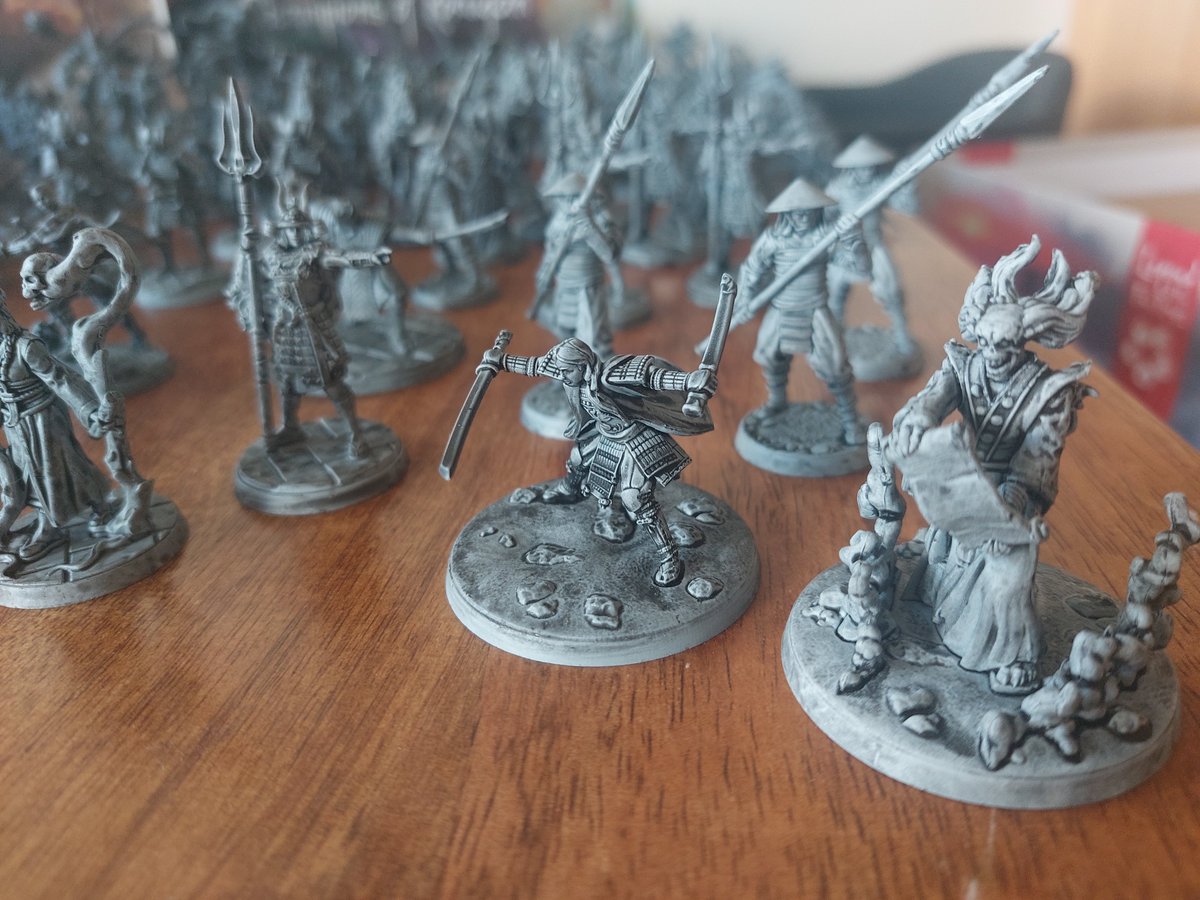 romainmielcarek's tweet photo. Ma fille :
"Les adultes ça n'a pas de jouets."
Moi :
"For sure."
#L5R https://t.co/VPgCsFgoOa