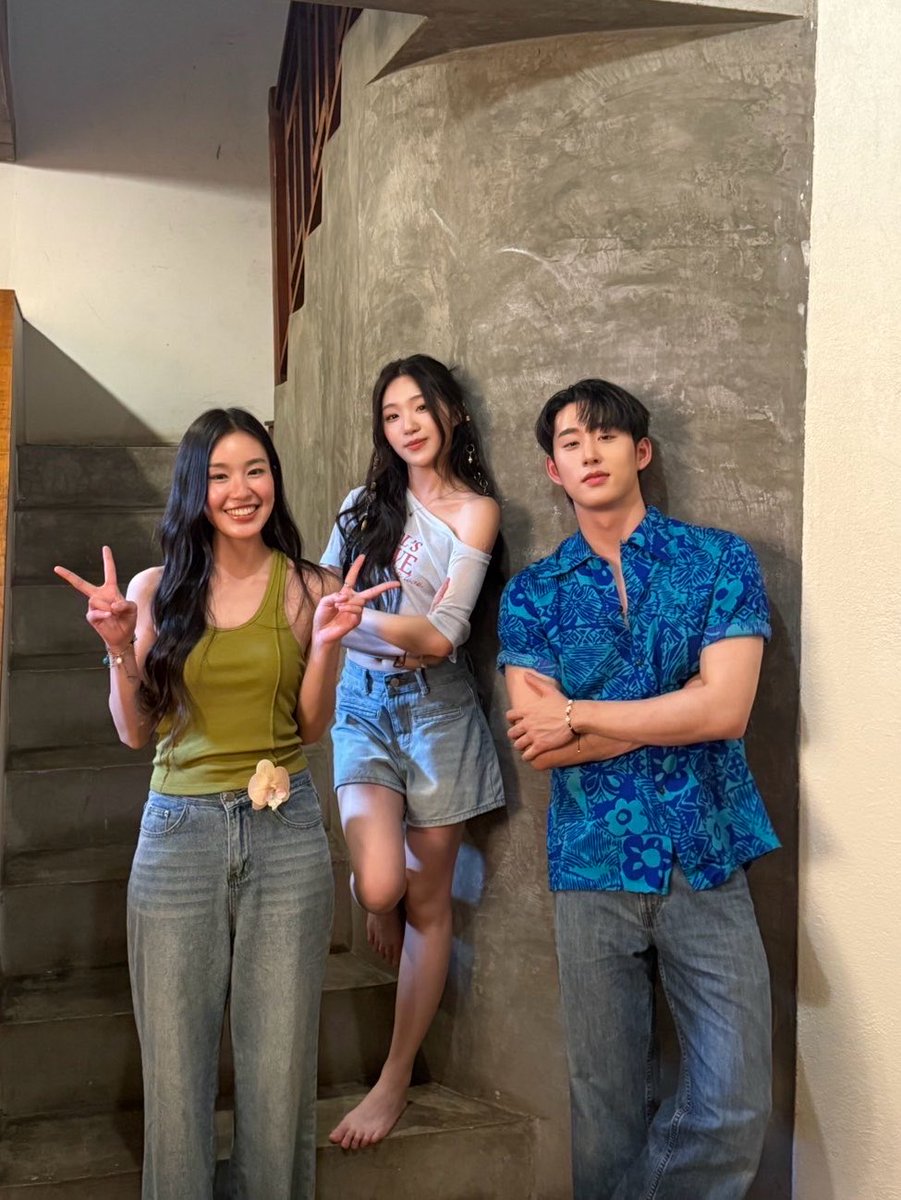 for_williamest's tweet photo. william, ini namanya parn 😆 est, jangan lupa william dikenalin ke parn nanti anaknya bingung terus mikir keras 'parn yg mana' wkwkwk https://t.co/6aNwVFbqlf