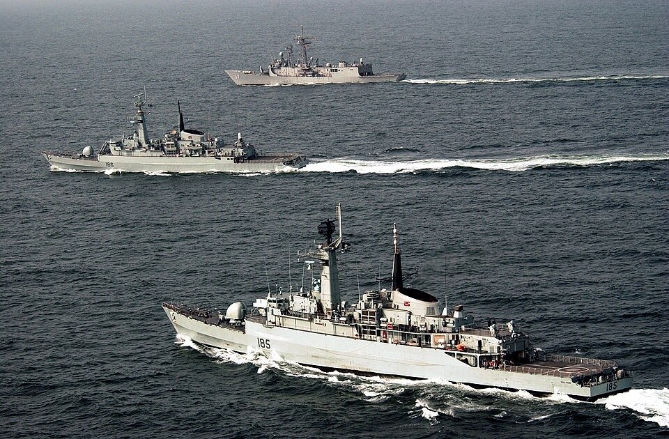 BBGeoIntel's tweet photo. Bilateral treaties are built to prevent accidents. By disregarding the 1991 pact, Pakistan undermines maritime Confidence Building Measures in South Asia.

#ExposePakNavyRecklessness https://t.co/0a1eeLJFxO
