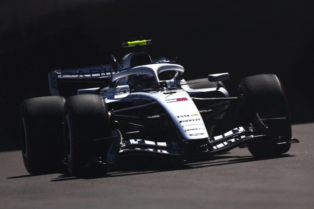ScottxBronson's tweet photo. 🏎️🏎️ https://t.co/4uh3EQSyTN Was Cadillac “faster” than Williams in Madring F1 race? : https://t.co/bmYcWLsHzk
Please follow me on X for more great stories😀👍 https://t.co/wGmNRwssqV