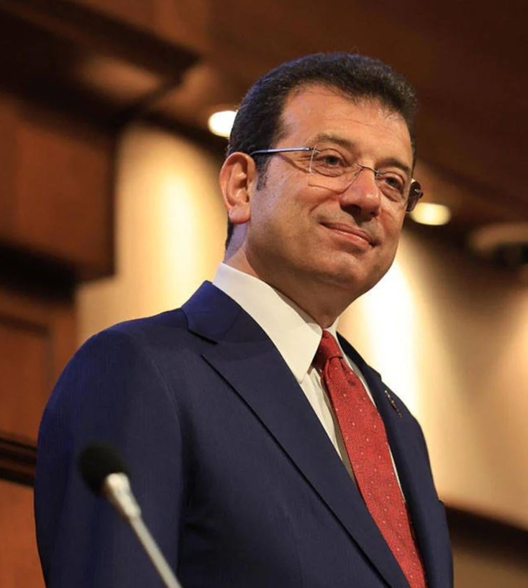 umutgundogannnn's tweet photo. Gurur duy Türkiye!

12 metrekare     250 metrekare https://t.co/BDgmMG2dKy