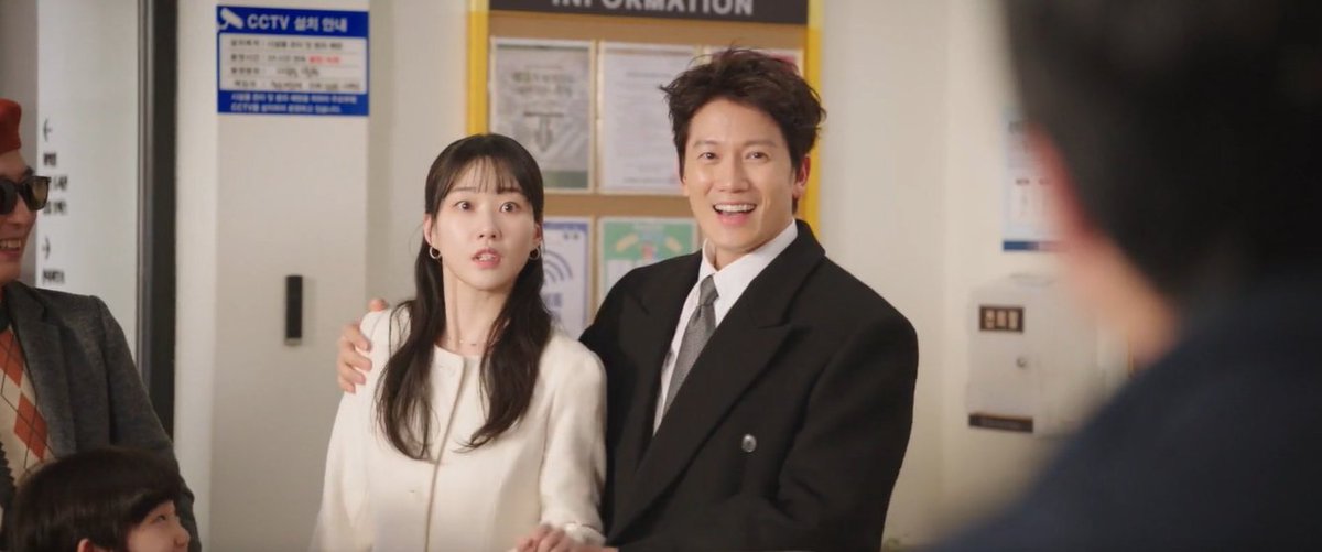 meteorflix's tweet photo. Karakter Utama:
Ji Sung sebagai Park Hae-gang
Ha Yoon-kyung sebagai Kang Ha-ri
Moon So-ri sebagai Jang Suk-jin (atau Jang Sook-jin)
Park Byung-eun sebagai Lee Chung-won

Tonton secara lengkap hanya di METEORFLIX
Link METEORFLIX ada di bio / cek pin https://t.co/5uBPjkrp8r