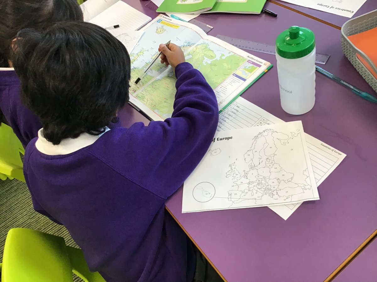 olive__preston's tweet photo. Year 4 enjoying their Geography lesson. #LoveLearning #Geography #OurEuropeanNeighbours #KnowledgeRichCurriculum #Ambition #WeAreSTAR https://t.co/fzRmAl2B5J