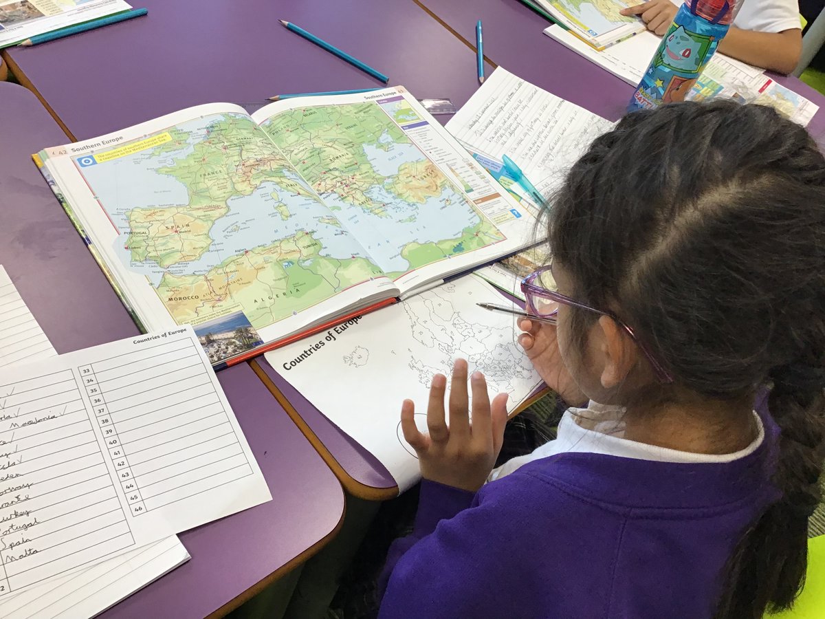 olive__preston's tweet photo. Year 4 enjoying their Geography lesson. #LoveLearning #Geography #OurEuropeanNeighbours #KnowledgeRichCurriculum #Ambition #WeAreSTAR https://t.co/fzRmAl2B5J