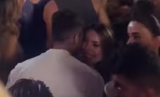 lucypyyy's tweet photo. canım linc cekti de biraz 🥺 https://t.co/PHw8JOc9h3