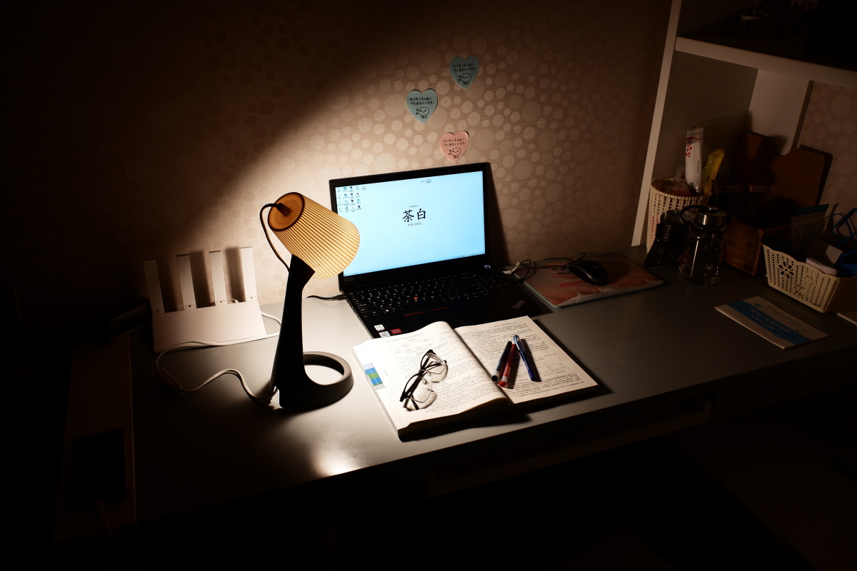 apris462089's tweet photo. Just wrapped another late night at the office—laptop’s still warm, and the takeout box’s empty. Day 3 of this busy week, but one more task ticked off the to-do list! https://t.co/xLJCyrJPAa