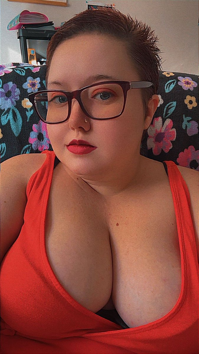 shila_adrian's tweet photo. Having a orange day !
#orangedress #orangeday #onltfansmodel #bigboobs https://t.co/jqqW7hpuIJ