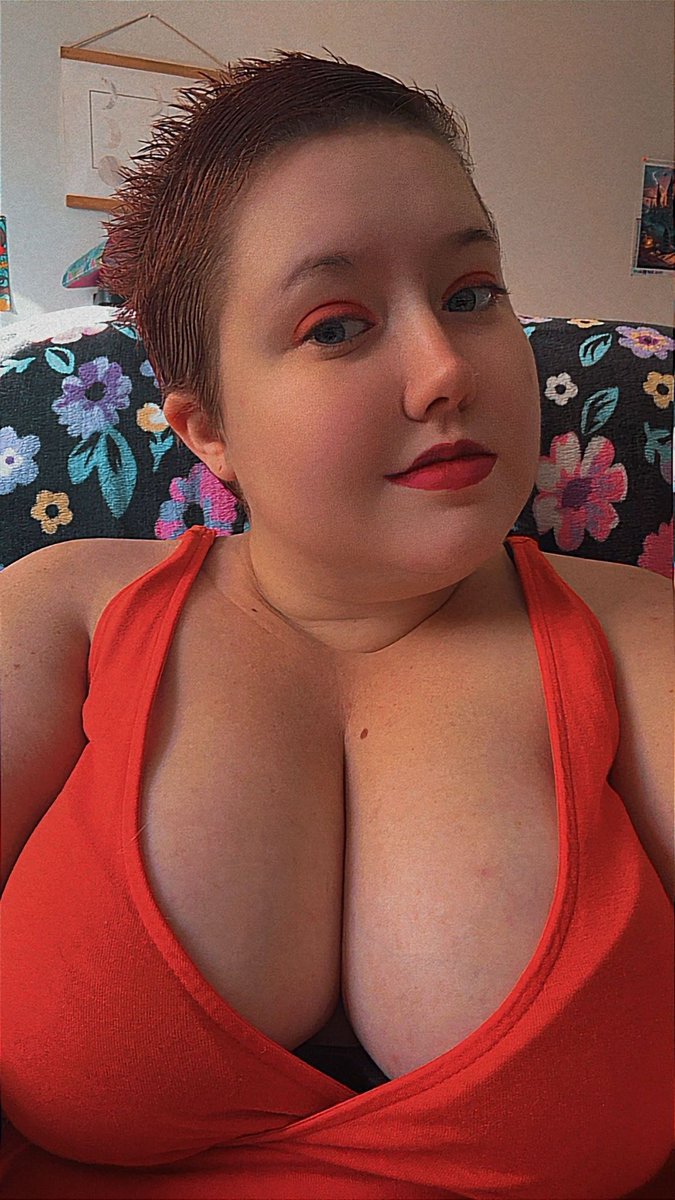 shila_adrian's tweet photo. Having a orange day !
#orangedress #orangeday #onltfansmodel #bigboobs https://t.co/jqqW7hpuIJ