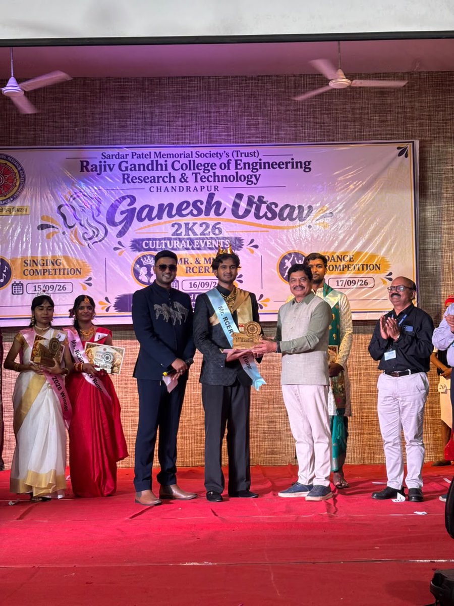 Rcertchd's tweet photo. 🏆✨ RCERTमध्ये ‘मिस्टर अँड मिस RCERT’ स्पर्धेचा जल्लोष! ✨🏆 https://t.co/2IO9ITPfCu