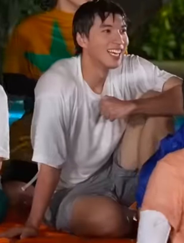Fakeidol4804's tweet photo. HTH part 3 https://t.co/ZiGTOupoCa