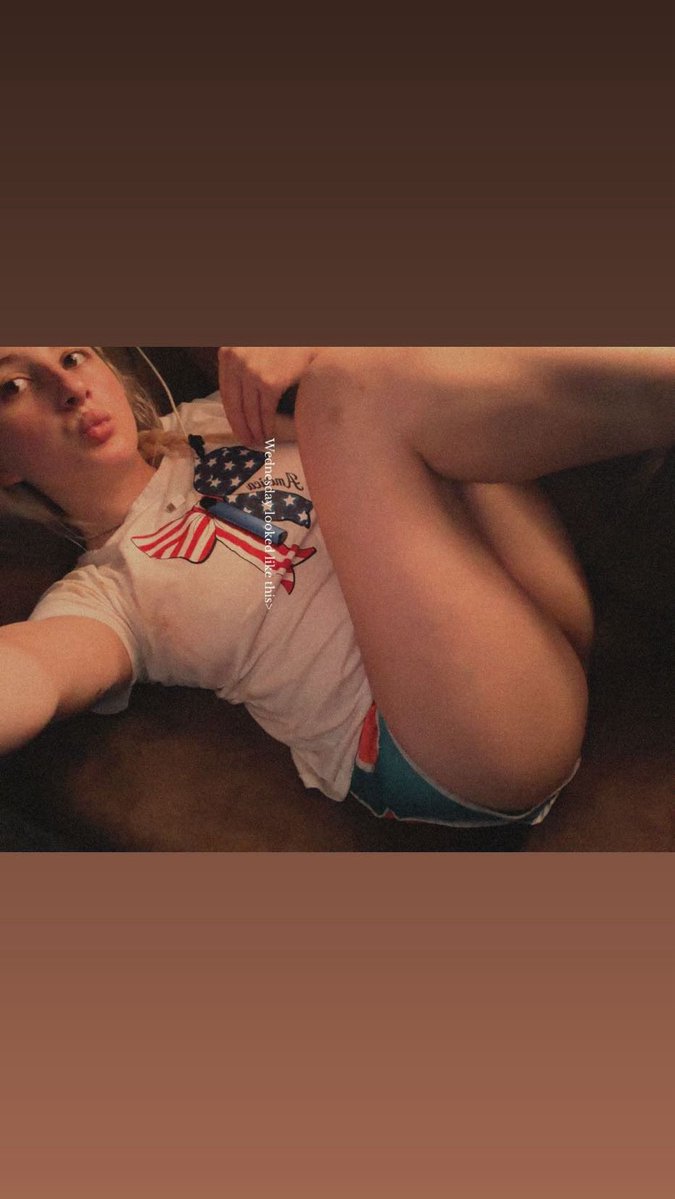 MistySpoiled's tweet photo. hey dork https://t.co/E6USDBZ1B4