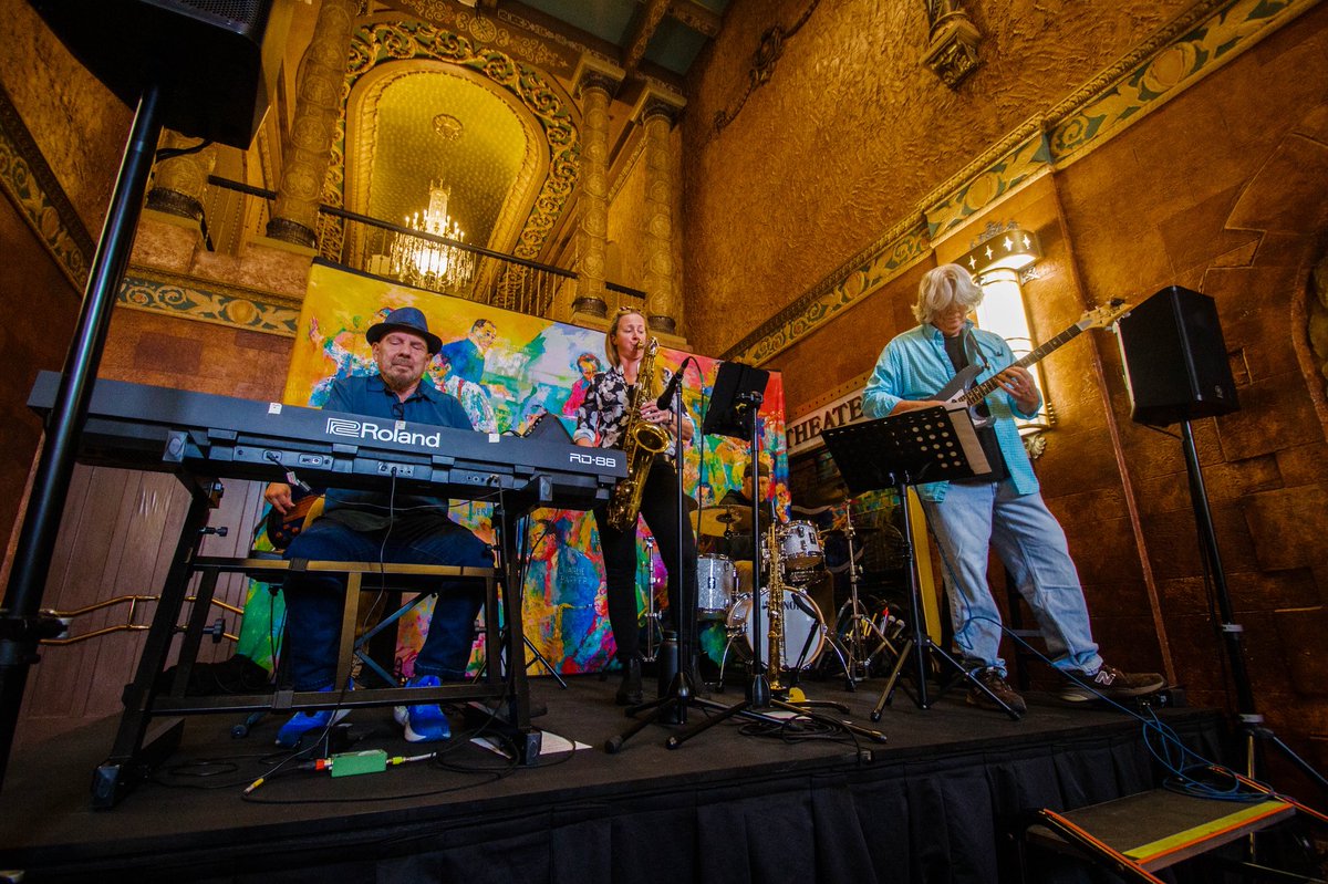 DeitraMagPhotos's tweet photo. Steve Bach performing live at the Gillioz Jazz Festival
•
4/4/2026
•
#stevebach | #gillioztheatre | #gilliozjazzfestival | #jazz | #photography https://t.co/u7Al2m9wgI