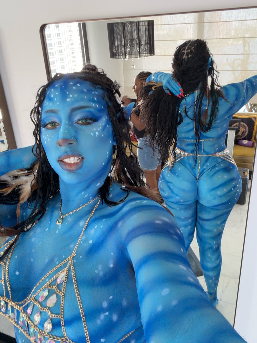 Angelferrxoxo's tweet photo. 🎬Avatar: Fire And Ass https://t.co/uSHysHhYfP