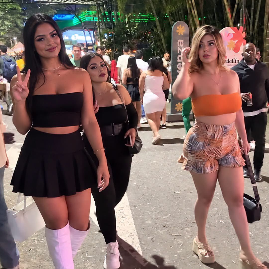 LatinssCom tweet picture