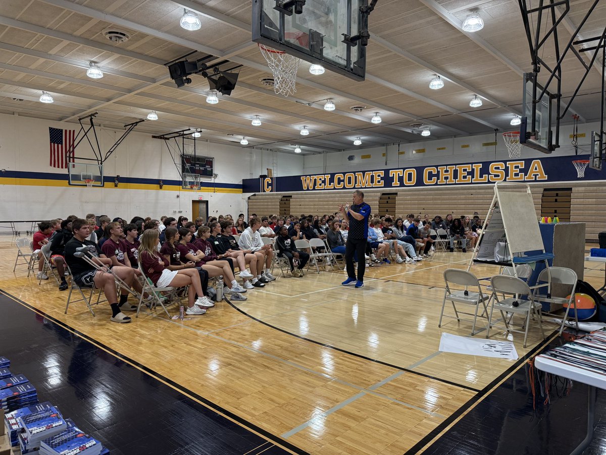 DreadStrong's tweet photo. The annual SEC Leadership Conference is always an exciting Fall event for ten of our junior student-athletes. They were nominated by a coach and selected to represent Dexter as leaders within their respective sports. Thank you to the @SECAthletics for hosting this event! https://t.co/rL1YYl056Q