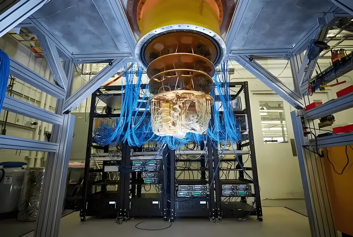 cozyw457958's tweet photo. Just wrapped up a 2-hour deep dive into quantum computing basics! Still processing the superposition mind-blow.  #LearningDiary， https://t.co/kyBpJPXdnz