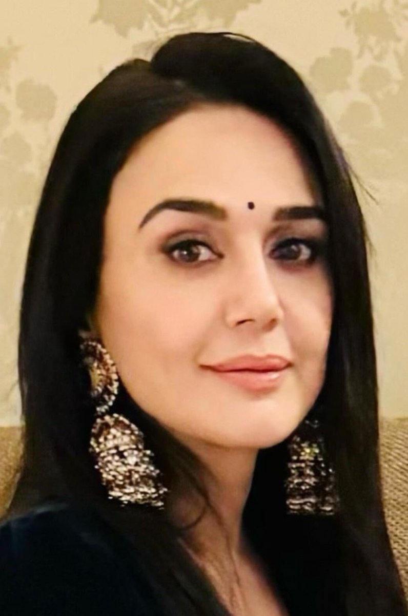 NewsAlgebraIND's tweet photo. BIG BREAKING 🚨 Modi Govt reconstitutes Central Censor Board.

Preity Zinta, Pallavi Joshi, Sunil Shetty, Ricky Kej, Priyadarshan, Hansraj Hans, Pankaj Tripathi and Prosenjit Chatterjee included !! https://t.co/7kDunOTIGh