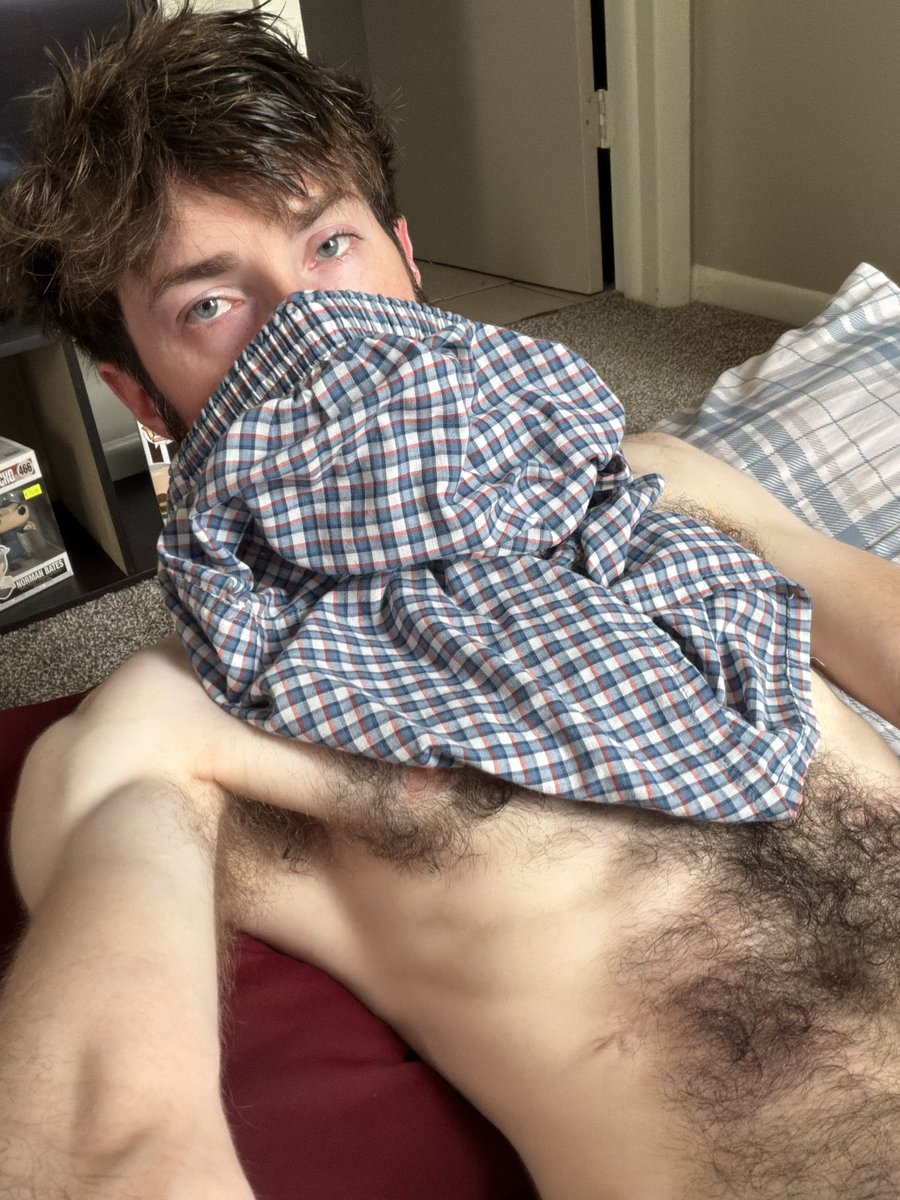 GayFinalBoyDAK's tweet photo. I think I smell pretty good https://t.co/RdtjN1zP1r
