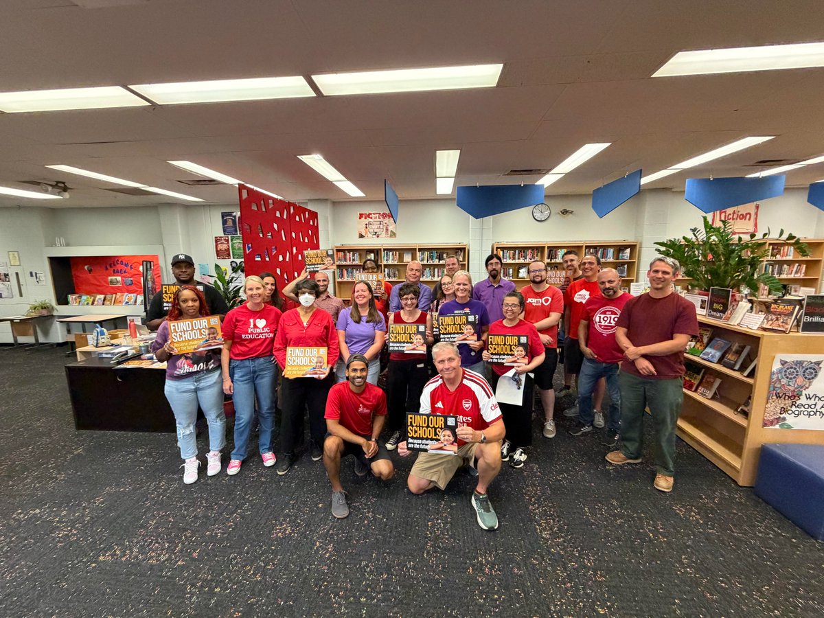 OSSTFtoronto's tweet photo. Teacher Bargaining Unit Executive and staff at Albert Campbell, Central Tech and Emery are out in full force for today's Day of Action! #OntEdUnited #Red4Ed https://t.co/Xi9nc27uD4