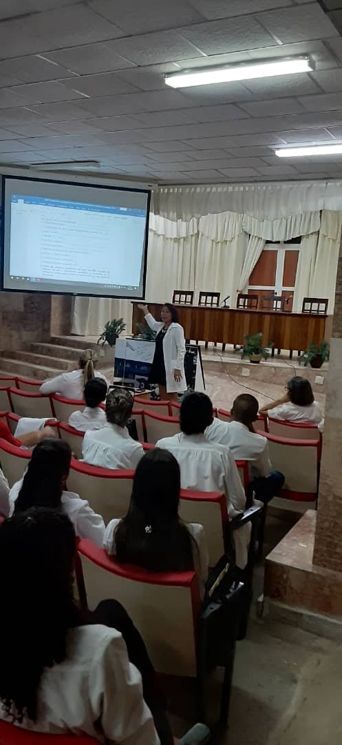 JL_MarceloP's tweet photo. En el Hospital Provincial Universitario Camilo Cienfuegos de Sancti Spiritus hoy se expusieron importantes temas, en el curso introductorio, relacionados con la Investigacion Médica y Bioética, reglamento de la residencia, desarrollo del potencial científico en el SNS. https://t.co/BHO6ylXXC6