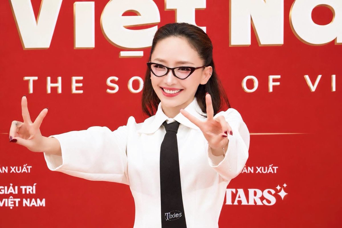 Moooonzad's tweet photo. T•O•C🎀T•I•E•N🇻🇳VietNam

#TocTien #Eurovision #EurovisionAsia https://t.co/ijB2n5L87b