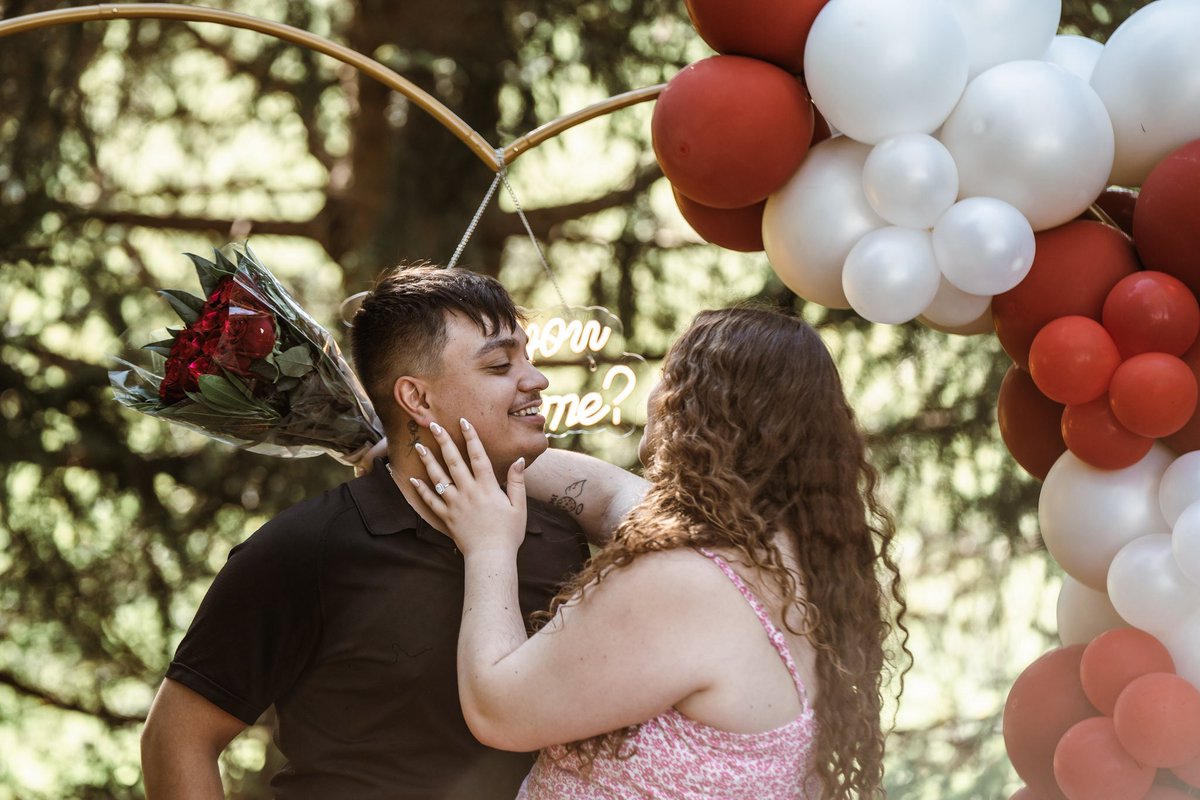 moneyyfps's tweet photo. Haven’t posted in 4 years but when the year hits different… 💍❤️ https://t.co/hGSU5tk5Y1
