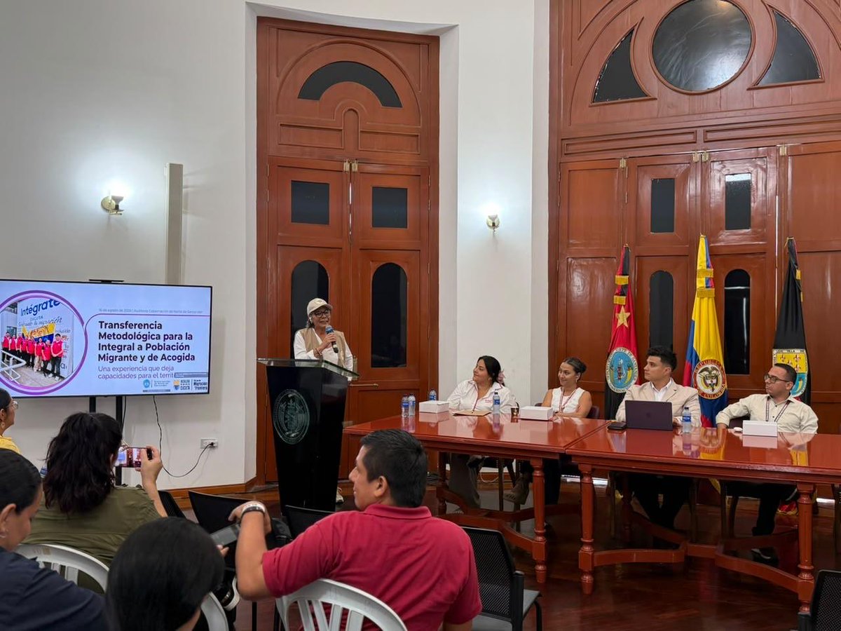GoberNorte's tweet photo. 🤝 ¡Seguimos fortaleciendo la integración en Norte de Santander!

Se realizó la transferencia metodológica para la atención integral a población migrante y de acogida, liderada por el Centro Intégrate, el Ministerio de Igualdad en liquidación y la Secretaría de Fronteras y Cooperación Internacional.

Con la participación de organizaciones de la sociedad civil, cooperación internacional, Alcaldía de Cúcuta y Gobernación, avanzamos en la articulación para una atención  integral. 🇨🇴

#NorteDeSantander