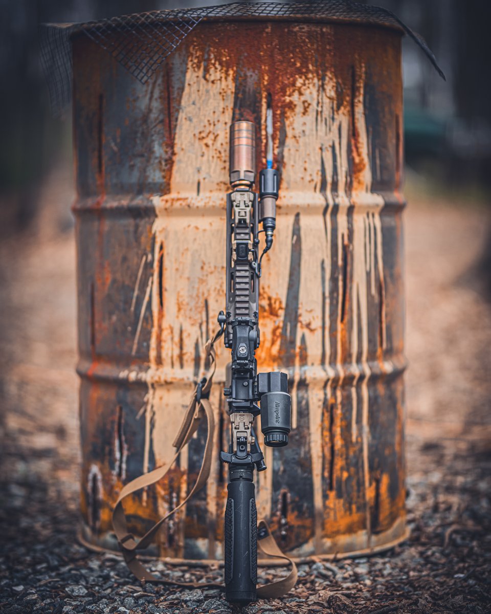 AimpointUSA's tweet photo. Matching colors.
Featured optic: Duty RDSĀ®
https://t.co/hNLbSqqes6
š·: Holtworks
ā
NOT A FIREARMS SALEā
ā
#aimpoint #dutyrds #alwaysready #alwayson #reddotsight ā https://t.co/5MuZMapcGh