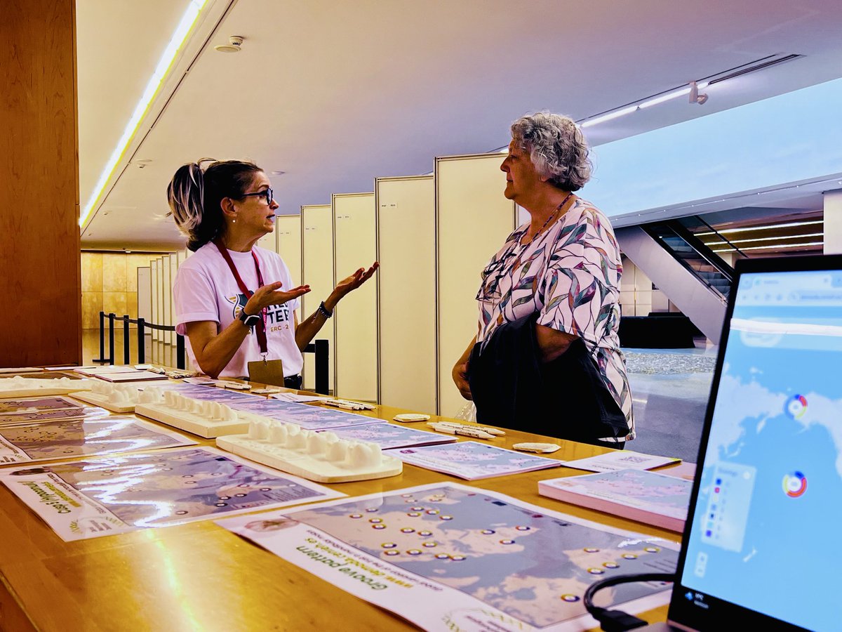 Tied2Teeth's tweet photo. 🦷 Discover #DeMoDa at #ESHE2026 in Burgos!
The Dental Morphological Database, a major output of the ERC-funded #Tied2Teeth project, brings together data to explore human dental variation through big data. 🌍
@CENIEH @ERC_Research @FECYT_Ciencia
🔗 https://t.co/dVhHfSzi1j https://t.co/wt62kwESH4