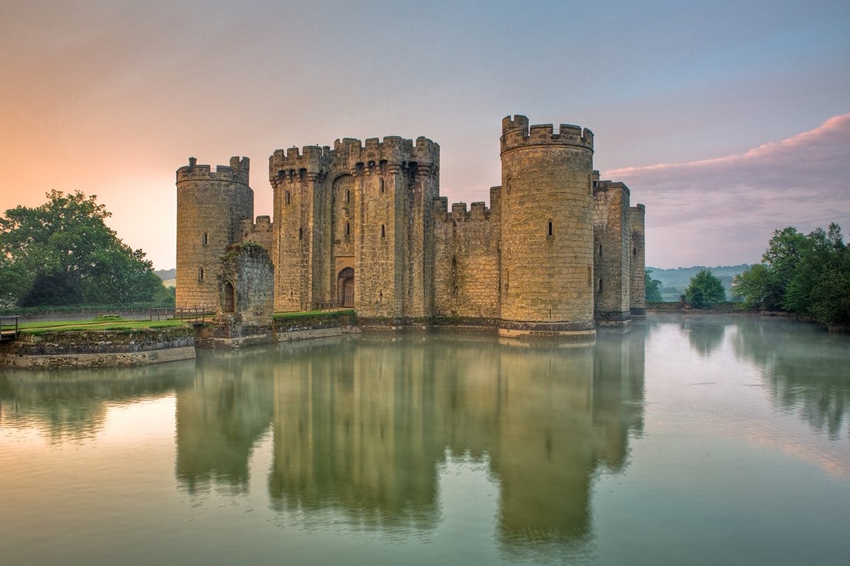 RambleAndPint's tweet photo. England is a mystical land inhabited by an ancient people, the English. A unique and noble race, born from the consolidation of Angle, Saxon, Jute and Briton. One of the oldest people on earth, who have continuously inhabited this special land for well over 1300 years.

🏴󠁧󠁢󠁥󠁮󠁧󠁿🦁 https://t.co/uYBNCWD9BS