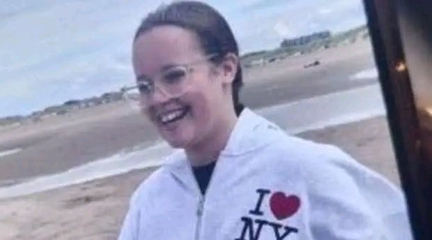 FreyjaBakke's tweet photo. 🚨MAJOR APPEAL FOR MISSING LILLIA - BOLTON

Greater Manchester Police have renewed their appeal to find 13‑year‑old Lillia, the Bolton schoolgirl who vanished on Friday, September 11, sparking growing concern across the community as each night passes with no confirmed sightings. Officers say they are now “increasingly concerned” for her safety as the search enters its fourth day, and a new image has been released to help trace her.  

Lillia was first seen at Ainsworth Lane, Bolton, at around 9.15pm on Friday evening. Later that night, she was spotted again at Piccadilly Gardens bus station, just before 11pm, raising questions about where she travelled next and who she may have been with. 

Police believe she may have used public transport, and they are urging anyone who was on those routes to come forward.  

She is described as 5ft 5, slim build, brown hair, glasses, and was last seen wearing a black zip‑up hooded top, light blue baggy or ripped jeans, and carrying a black Nike backpack — details repeated consistently across all police releases.  

As the search intensifies, her mother Jessica has issued a heartbreaking public plea, telling her daughter: “Lillia, you’re not in any trouble. I’m really, really worried. It’s been four nights now and you need to be safe. 

Please come home, we all love you very much.” Police say this message is crucial, hoping it reaches Lillia wherever she is.  

Officers are urging the public to stay alert, check CCTV, dashcams, doorbell cameras, and report any sighting, no matter how small. They stress that even minor details could help piece together her movements after she left Piccadilly Gardens. 

This is now the second major appeal issued since Saturday, showing how seriously investigators are treating her disappearance. 

Police have provided two contact numbers depending on where the information is routed:
0161 856 2661 or 0161 856 5757, quoting reference MSP/06KK/0002168/26.  

The message from officers remains clear: they need the public’s eyes, information, and vigilance. 

Lillia has now been missing multiple nights, and every hour matters.

Help us spread the message