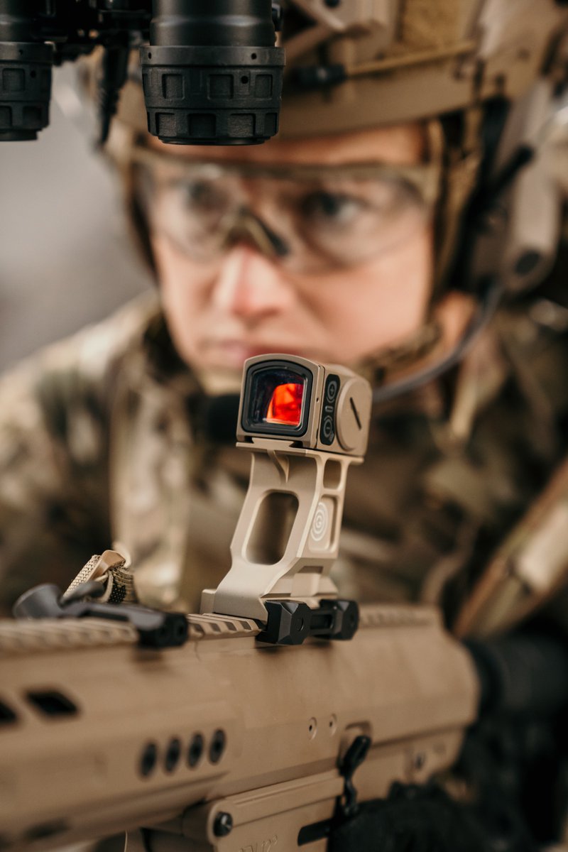 AimpointUSA's tweet photo. Rise.
Featured optic: Acro P-2™ FDE
https://t.co/IQPFcgVKTM
📷: Basecamp Creative
NOT A FIREARMS SALE
#aimpoint #acrop2fde #alwaysready #alwayson #reddotsight https://t.co/XvMljWgdra