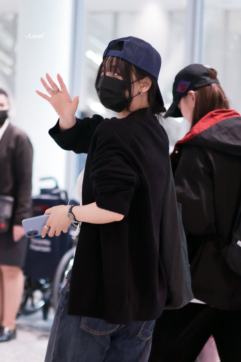 soshirevelae's tweet photo. JIMINIE 🥹🧢 https://t.co/zj8JMSFde4