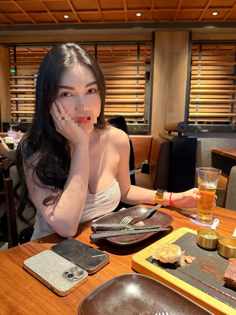 BellaStlobeelli's tweet photo. Hari hari mam terus 🤭 https://t.co/9qGvbUjkSw