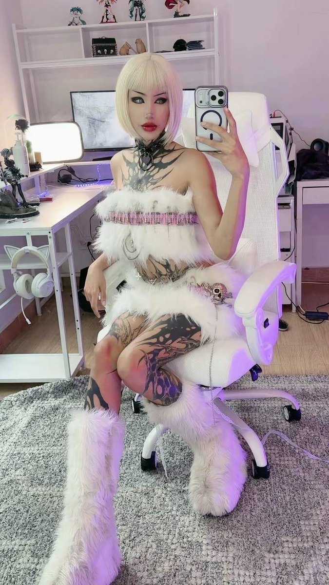 gothOdoll's tweet photo. Do you like..?🫦 https://t.co/ana8ooCK9y