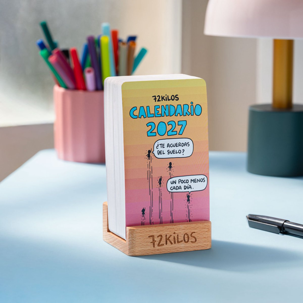 72kilos's tweet photo. YA DISPONIBLE.
El calendario con 365 viñetas para 2027.

https://t.co/vAEKF2kFr5 https://t.co/9J9JLvr6xx