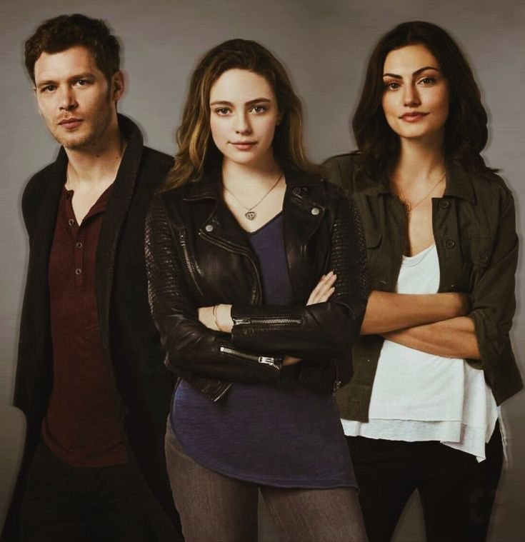 handonsmuffin's tweet photo. I just know the casting director give themselves a high-five whenever they looked at danielle https://t.co/nvSBER1TLr
