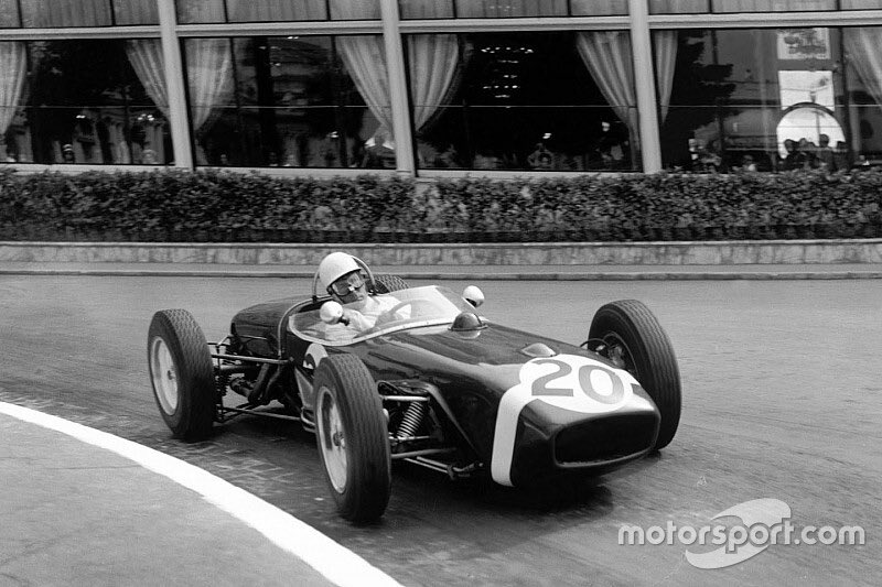 masaominakaoka's tweet photo. #happybirthday #StirlingMoss #SirStirlingMoss #F1 #F1jp 生きていれば、今年で97歳か。
史上21人いるイギ���ス人F1ウィナーの1人で、F1で7度のランキング3位以内を獲得してるF1通算16勝の無冠の帝王、サー・スターリング・モスが亡くなって今年で6年か。 https://t.co/woGLtEVfjA